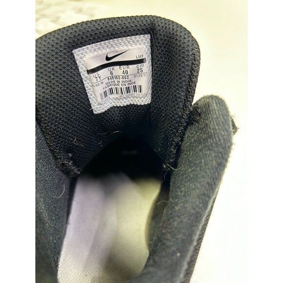 Nike Air Force black high tops with a pebbled looking swoosh  Size 7Y - Picture 3 of 9